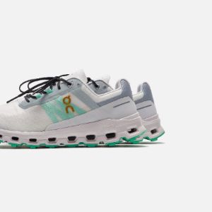 On Running WMNS Cloudvista CN - Frost / Parakeet sold by Kith