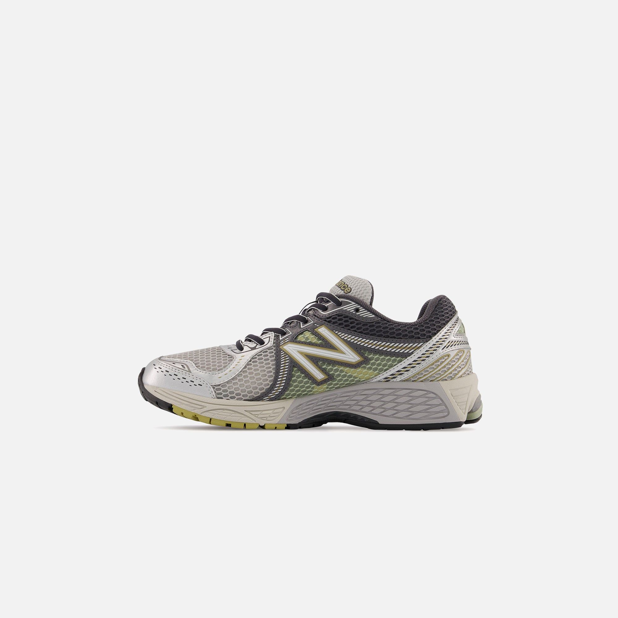 New Balance 860v2 - Rain Cloud / Phantom sold by Kith product image thumbnail 3