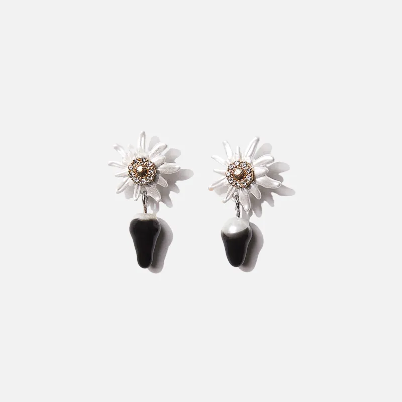 Ottolinger Dipped Edleweiss Earrings - Black made by Ottolinger