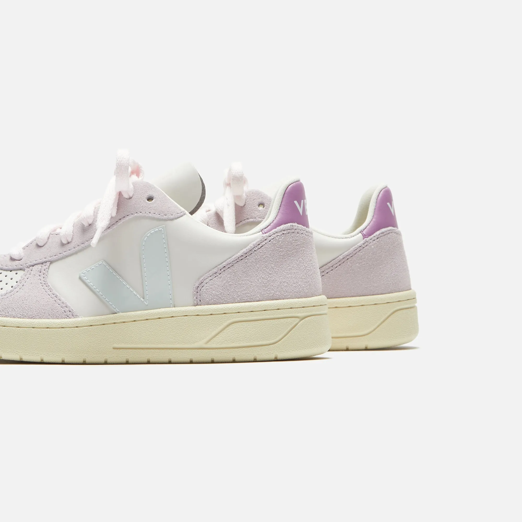 Veja WMNS V-10 - Gravel / Menthol / Parme sold by Kith product image thumbnail 3