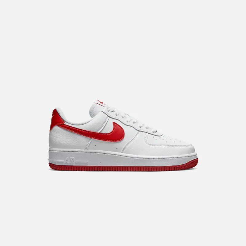 Nike WMNS Air Force 1 '07 SE - White / Gym Red / White sold by Kith