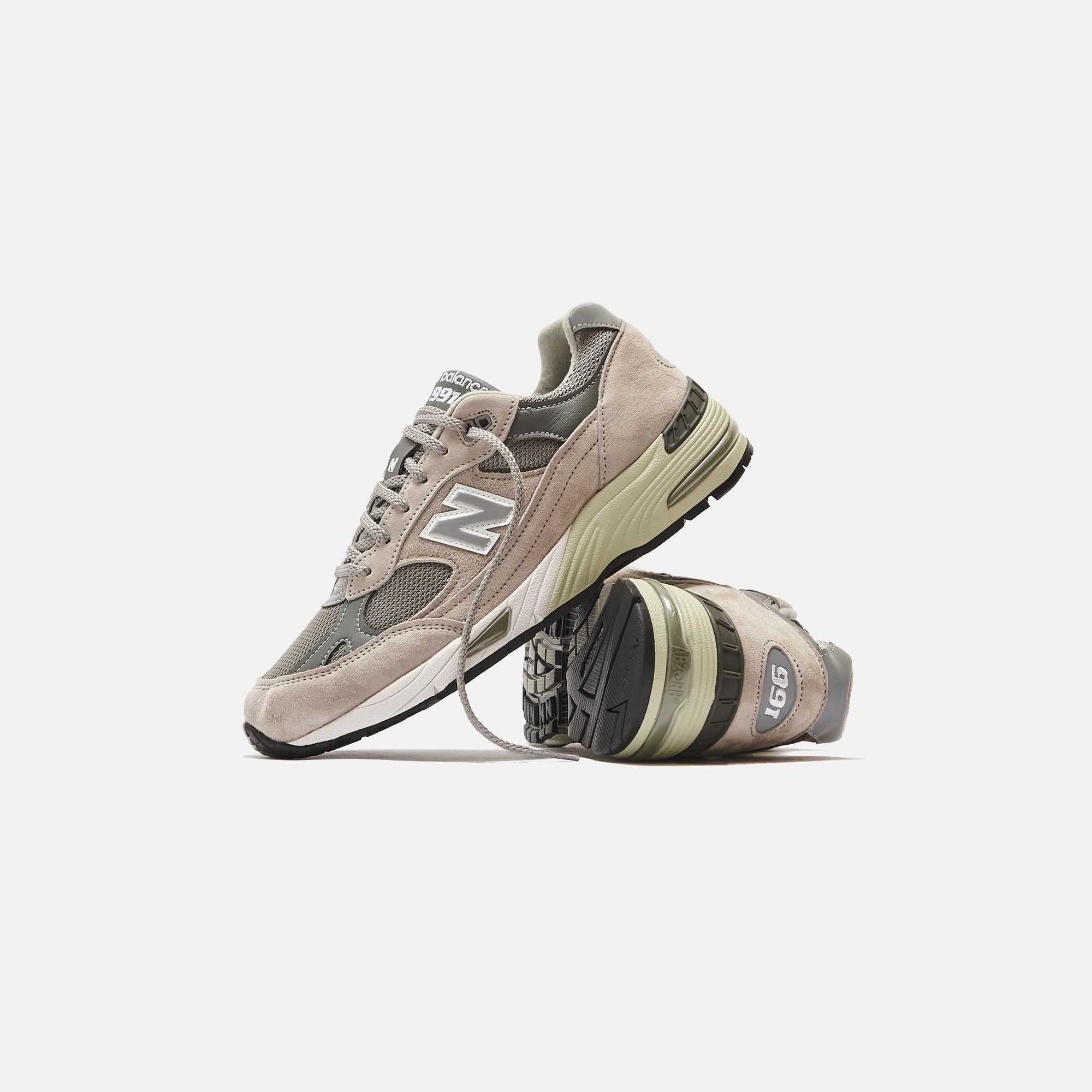 New Balance WMNS Made in UK 991 - Grey sold by Kith product image thumbnail 4