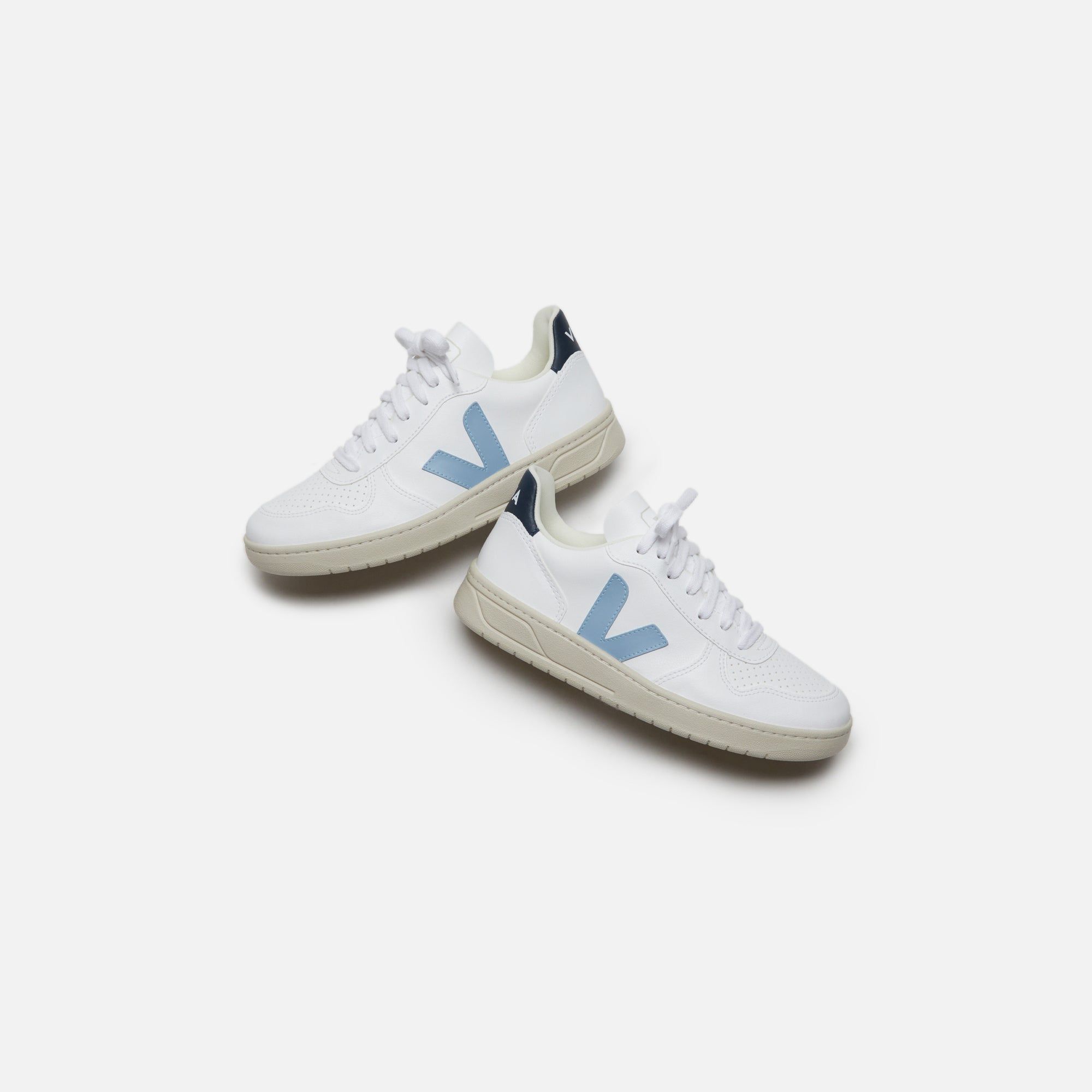 Veja V-10 C.W.L. - White Steel / Nautico sold by Kith product image thumbnail 4