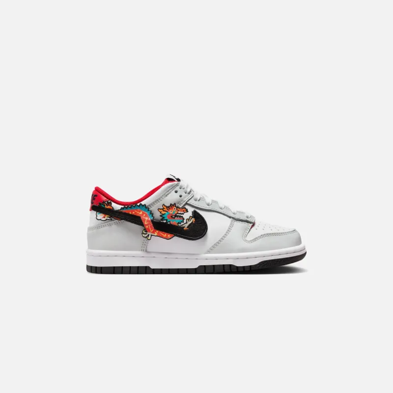 Nike GS Dunk Low SE- Grey / Red sold by Kith