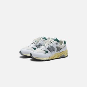 New Balance 580 - White / Green sold by Kith