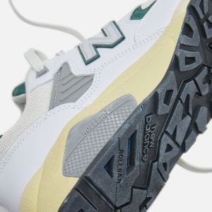 New Balance 580 - White / Green sold by Kith