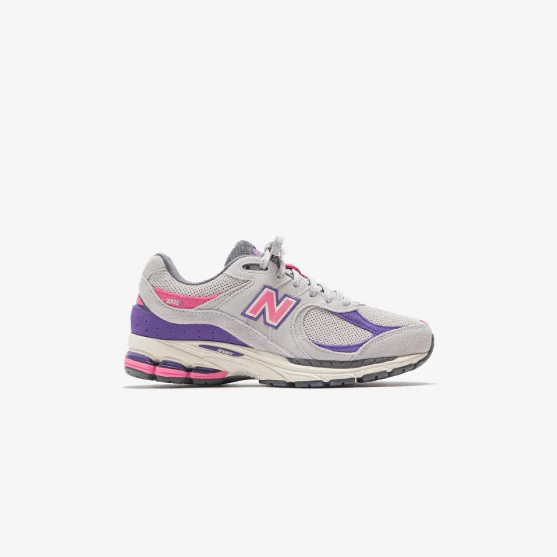 New Balance 2002R - Rain Cloud / Prism Purple sold by Kith