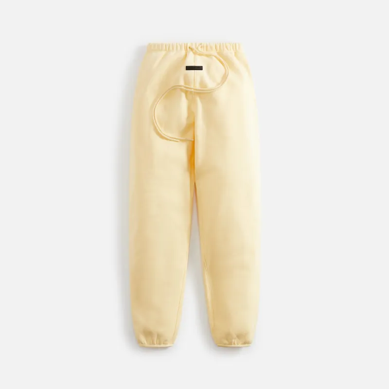 Essentials Sweatpant - Garden Yellow made by Essentials