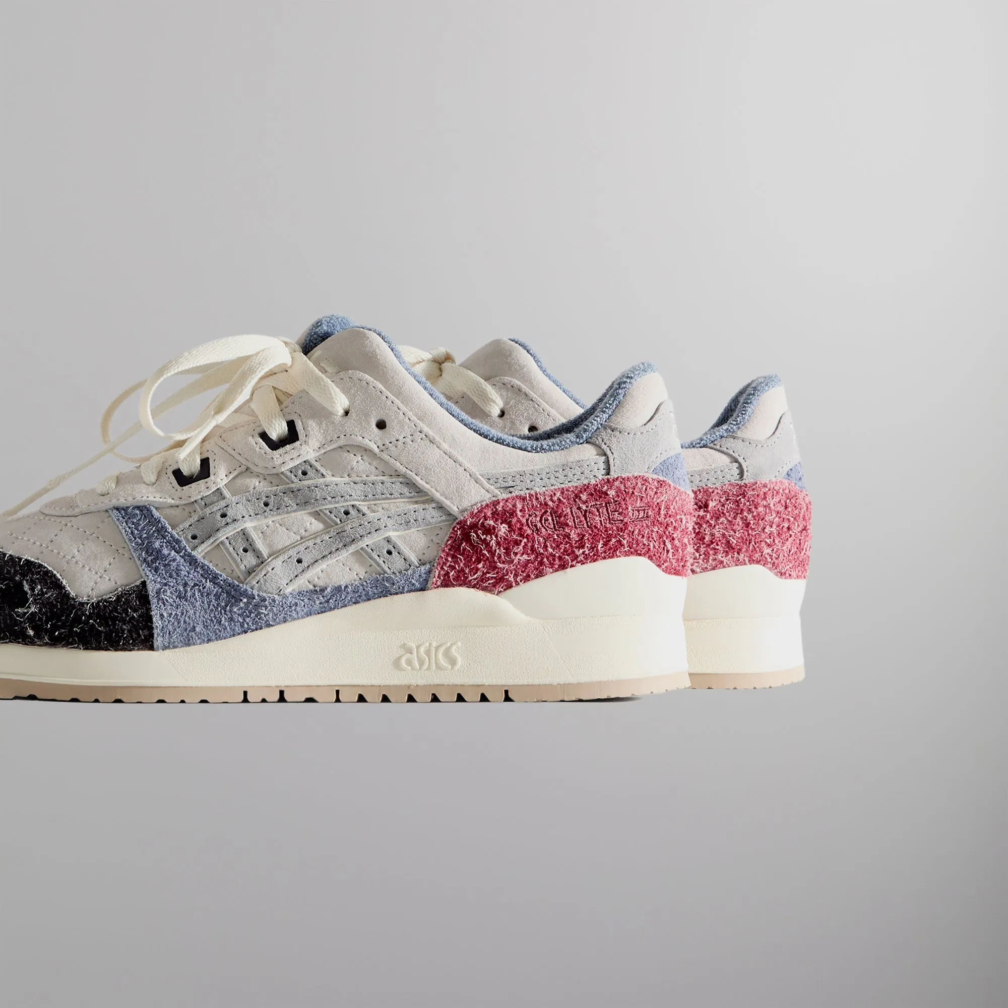 Ronnie Fieg for ASICS GEL-LYTE III Remastered - Seoul sold by Kith product image thumbnail 3
