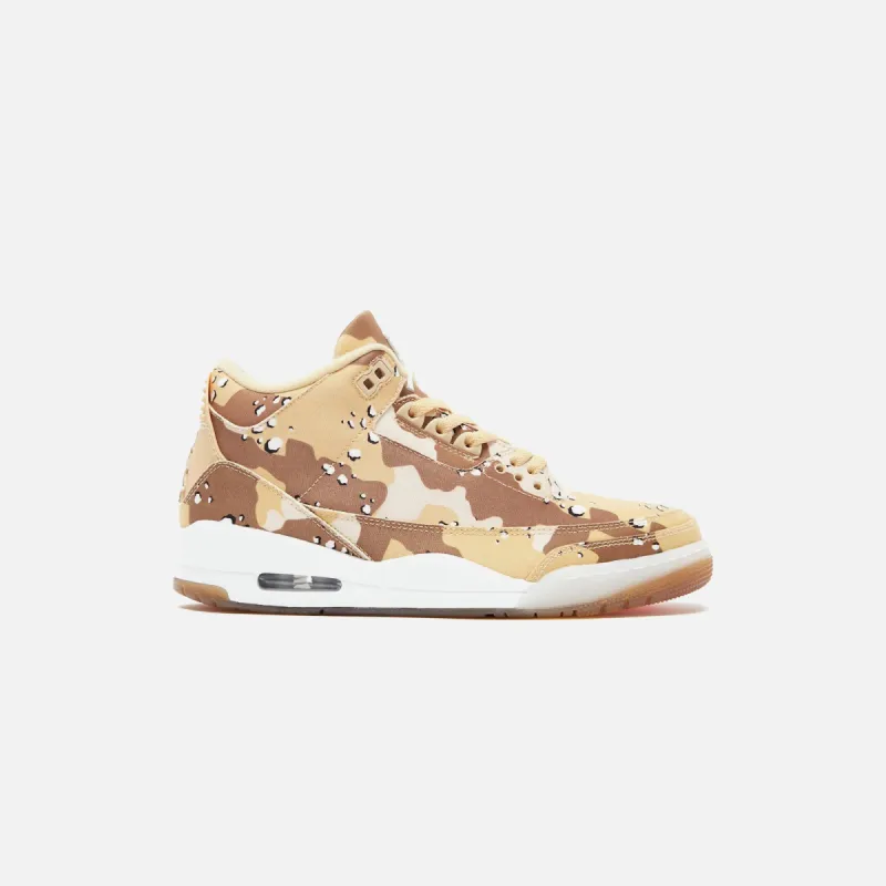 Jordan WMNS Air Jordan 3 Tex - Dark Driftwood / Sail / Hemp / Velvet Brown / Brilliant Orange / White sold by Kith