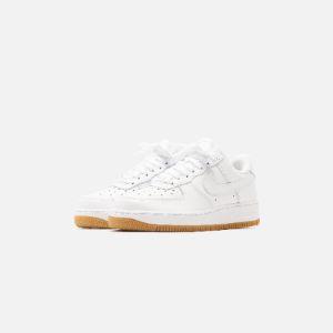 Nike Air Force 1 '07 LE - White / Gum / Light Brown sold by Kith