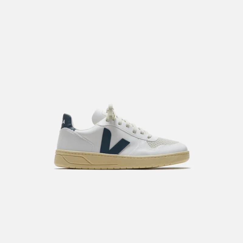 Veja V-10 C.W.L. - White California sold by Kith