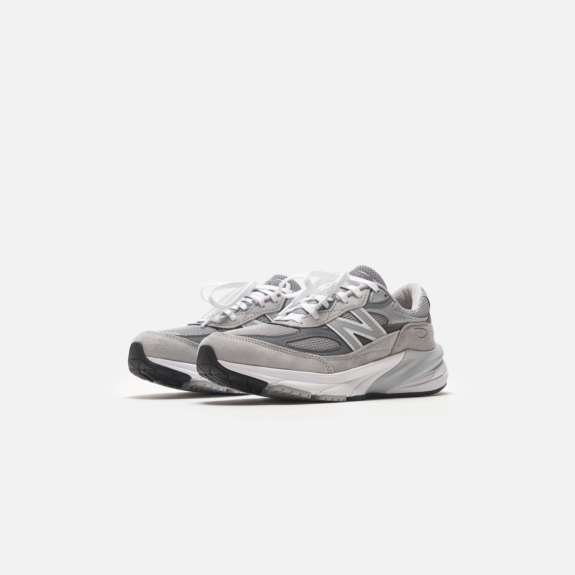 New Balance WMNS Made in US 990v6 - Grey sold by Kith product image thumbnail 2