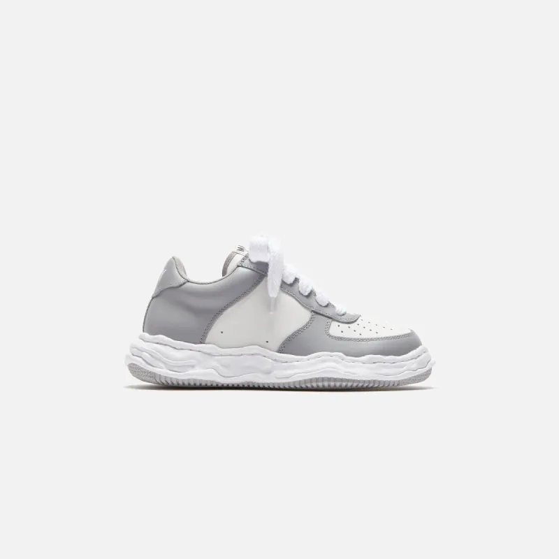 Mihara Yasuhiro Wayne Low - Gray / White sold by Kith