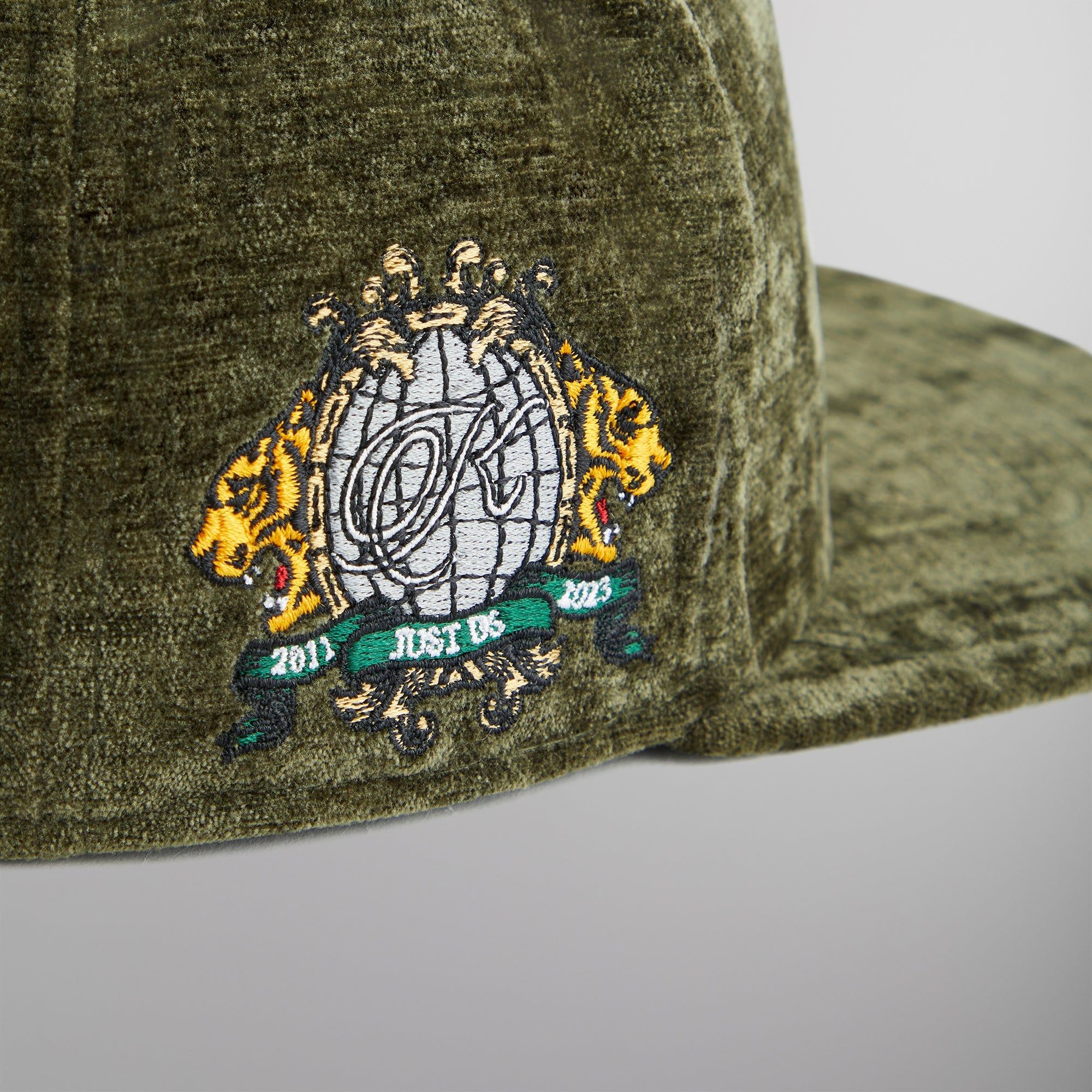 Kith & New Era for the New York Yankees Chenille 9FIFTY A-Frame Snapback - Laurel PH sold by Kith product image thumbnail 5