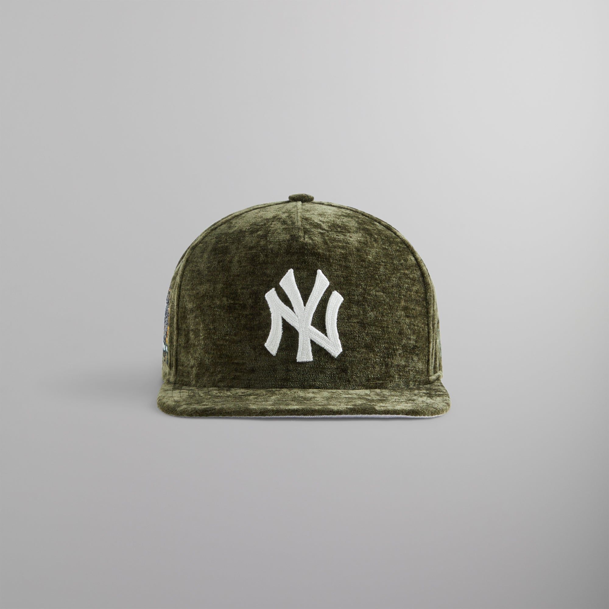 Kith & New Era for the New York Yankees Chenille 9FIFTY A-Frame Snapback - Laurel PH sold by Kith