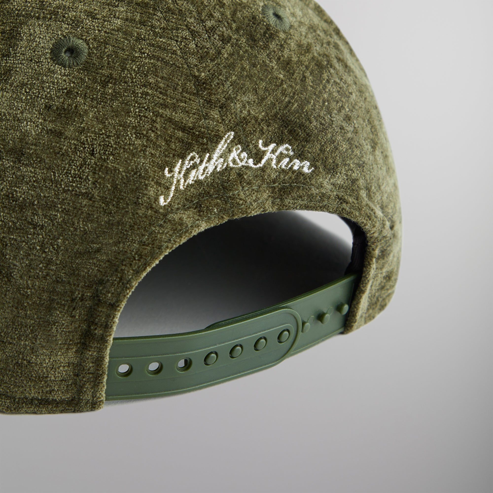 Kith & New Era for the New York Yankees Chenille 9FIFTY A-Frame Snapback - Laurel PH sold by Kith product image thumbnail 6