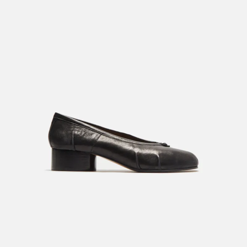 Maison Margiela Tabi Ballerina - H30 Black / White sold by Kith