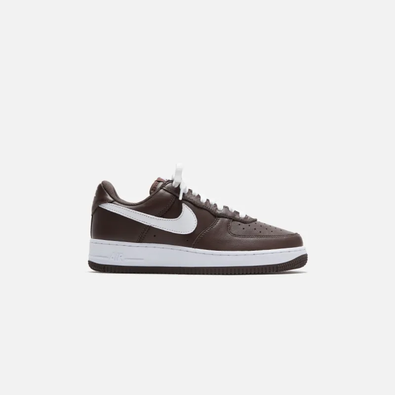 Nike Air Force 1 Low Retro - Chocolate / White Chocolate sold by Kith