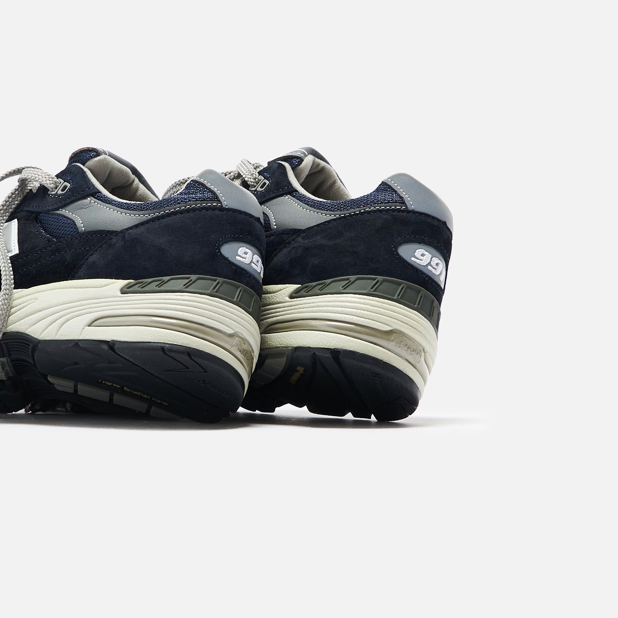 New Balance Made in UK 991 - Navy / White sold by Kith product image thumbnail 5