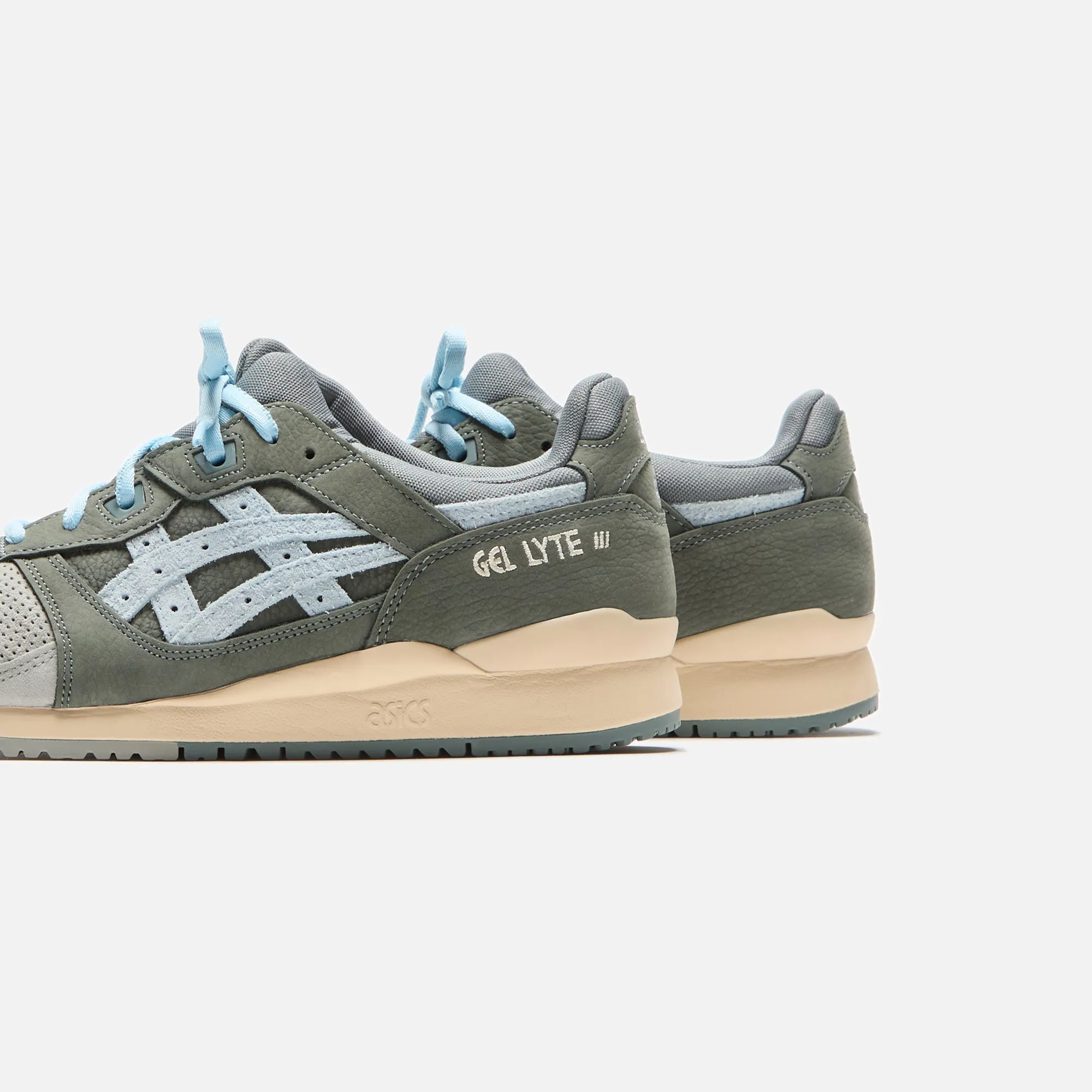ASICS Gel Lyte III OG - Seal Grey / Dark Pewter sold by Kith product image thumbnail 3