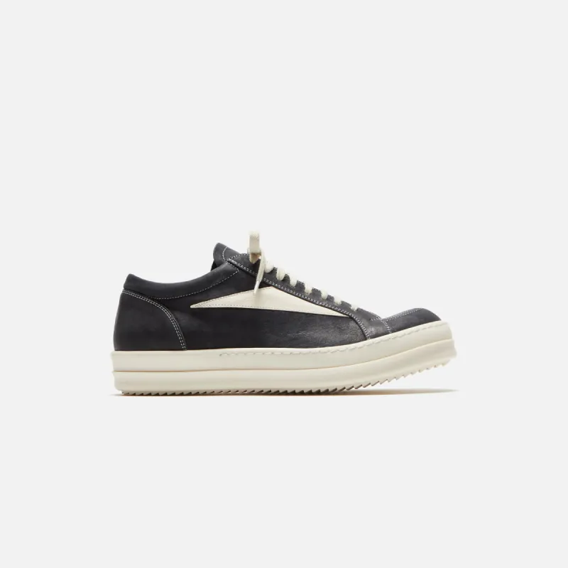 Rick Owens Scarpe Pelle Vintage Sneakers - Black / Milk / Milk sold by Kith