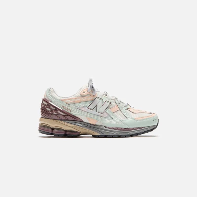 New Balance 1906N - Clay Ash / Licorice / Linen sold by Kith
