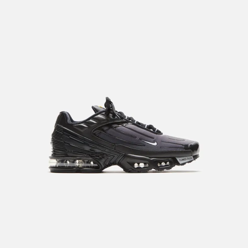 Nike Air Max Plus III - Black / Wolf Grey / Black sold by Kith