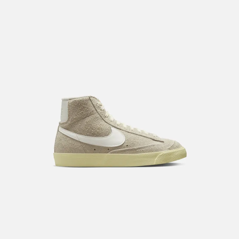 Nike WMNS Blazer Mid `77 Vintage - Light Bone / Sail / Alabaster / Black sold by Kith