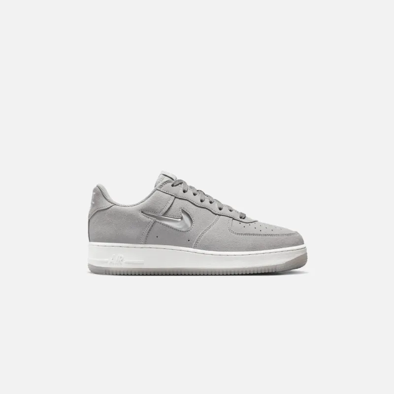 Nike Air Force 1 Low Retro - Light Smoke Grey / Summit White sold by Kith