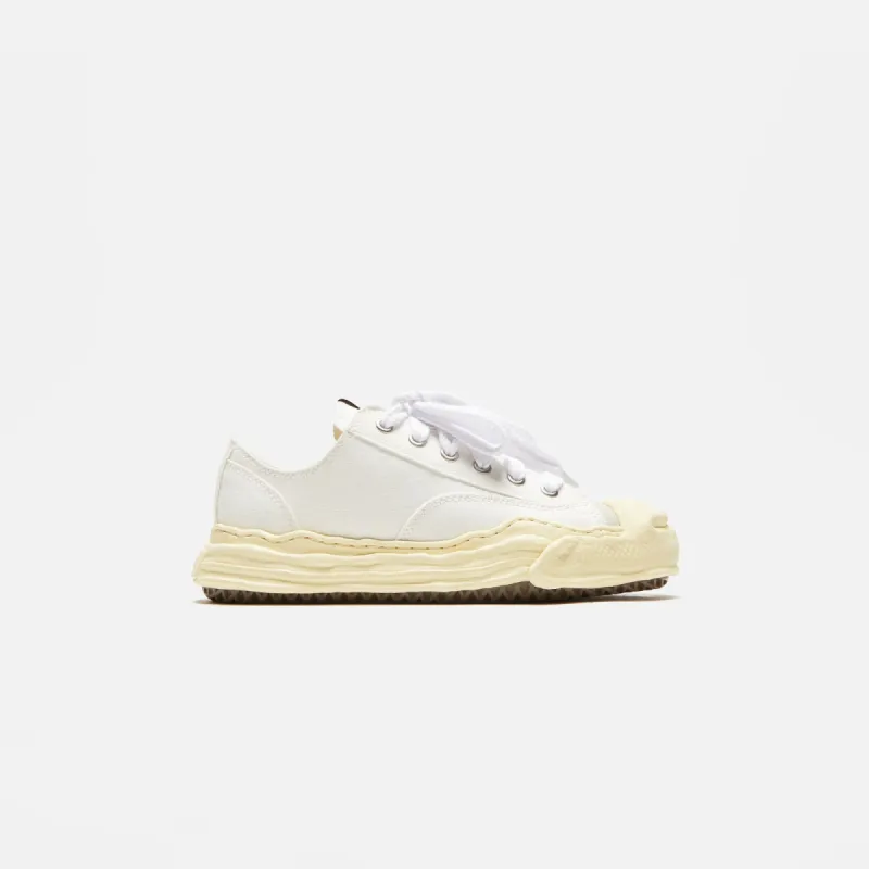 Mihara Yasuhiro Hank Low OG Sole - White sold by Kith