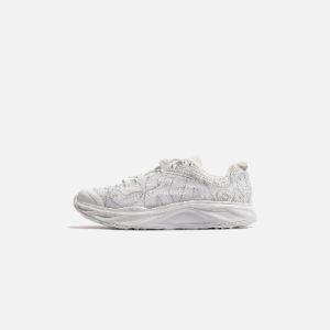 Hoka Huaka Origins - White / White sold by Kith