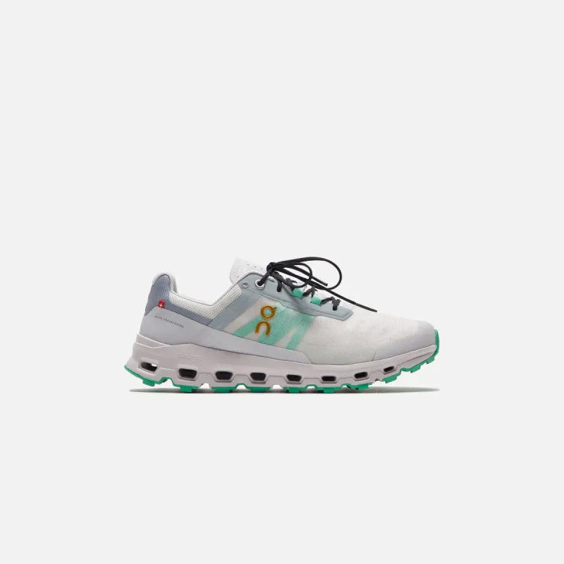 On Running WMNS Cloudvista CN - Frost / Parakeet sold by Kith