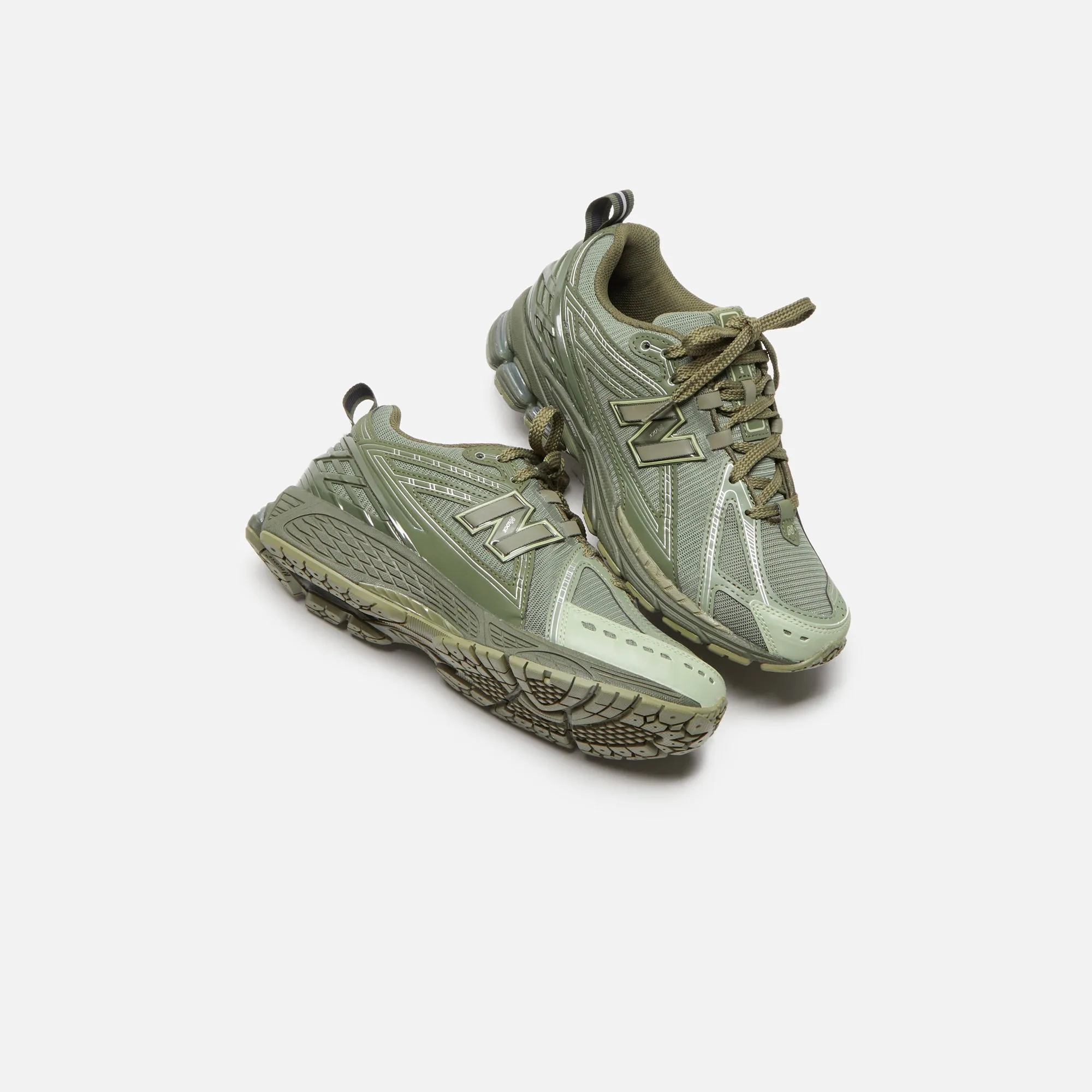 New Balance 1906R - Dark Moss sold by Kith product image thumbnail 4