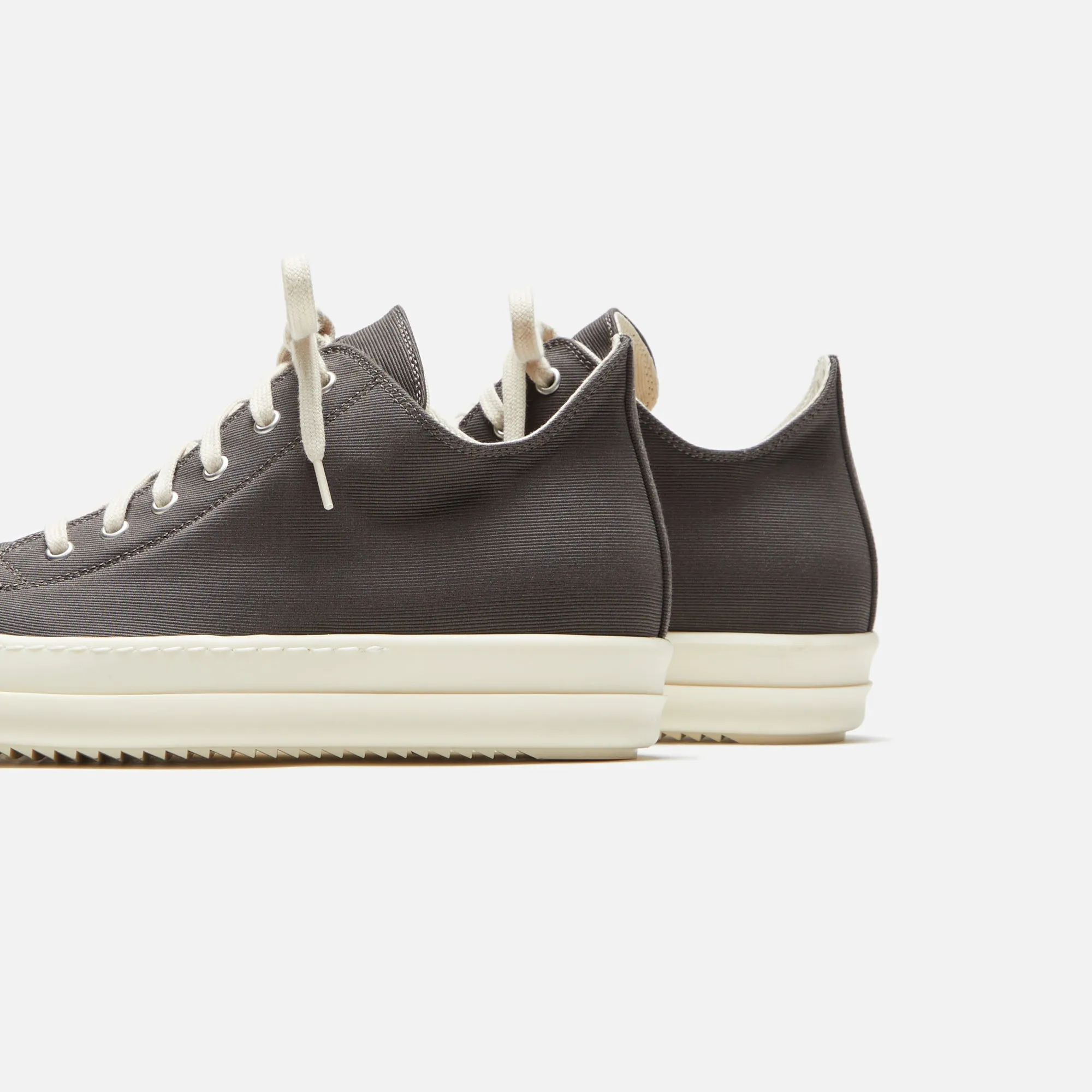 Rick Owens Vintage Low Sneakers - Dark Dust / Milk / Milk Scarpe sold by Kith product image thumbnail 3