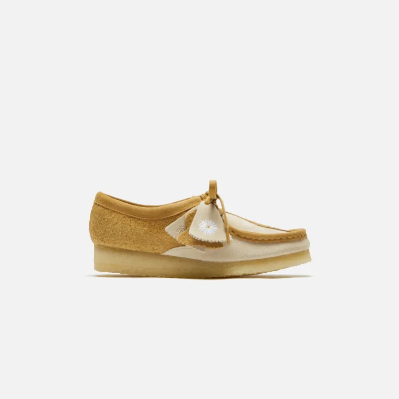 Clarks WMNS Wallabee Mid - Tan Combi sold by Kith