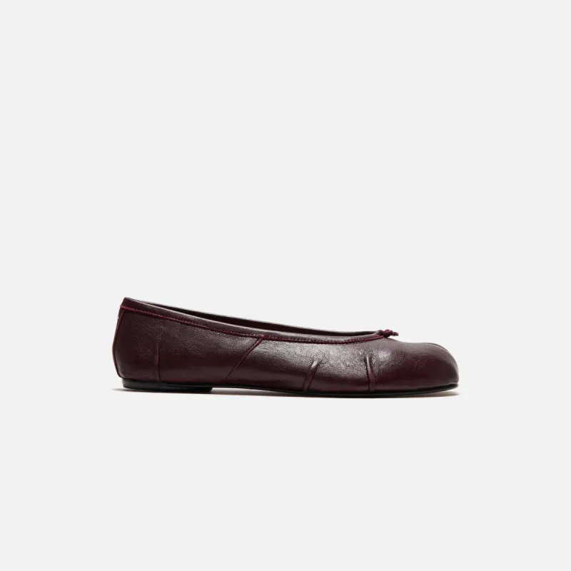Maison Margiela WMNS Tabi Ballerina - Deep Red sold by Kith