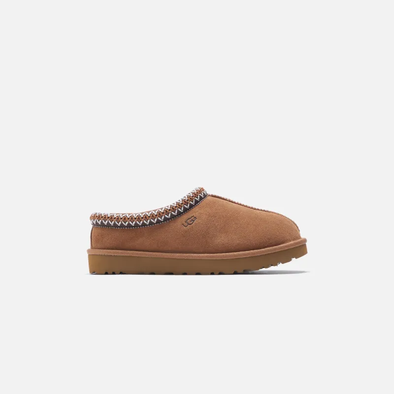 UGG WMNS Tasman - Chestnut sold by Kith