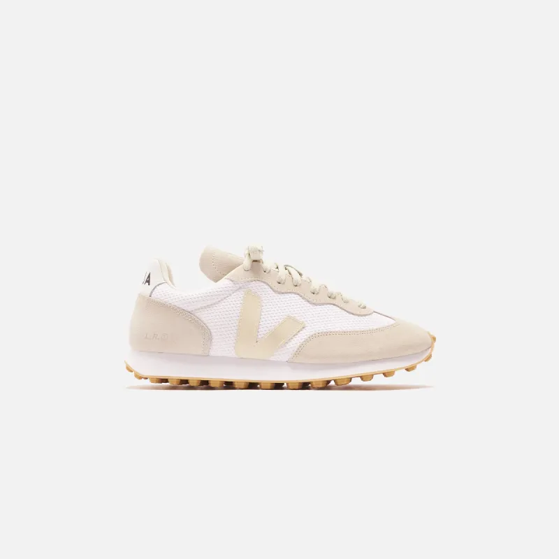 Veja Rio Branco - White / Pierre natural sold by Kith