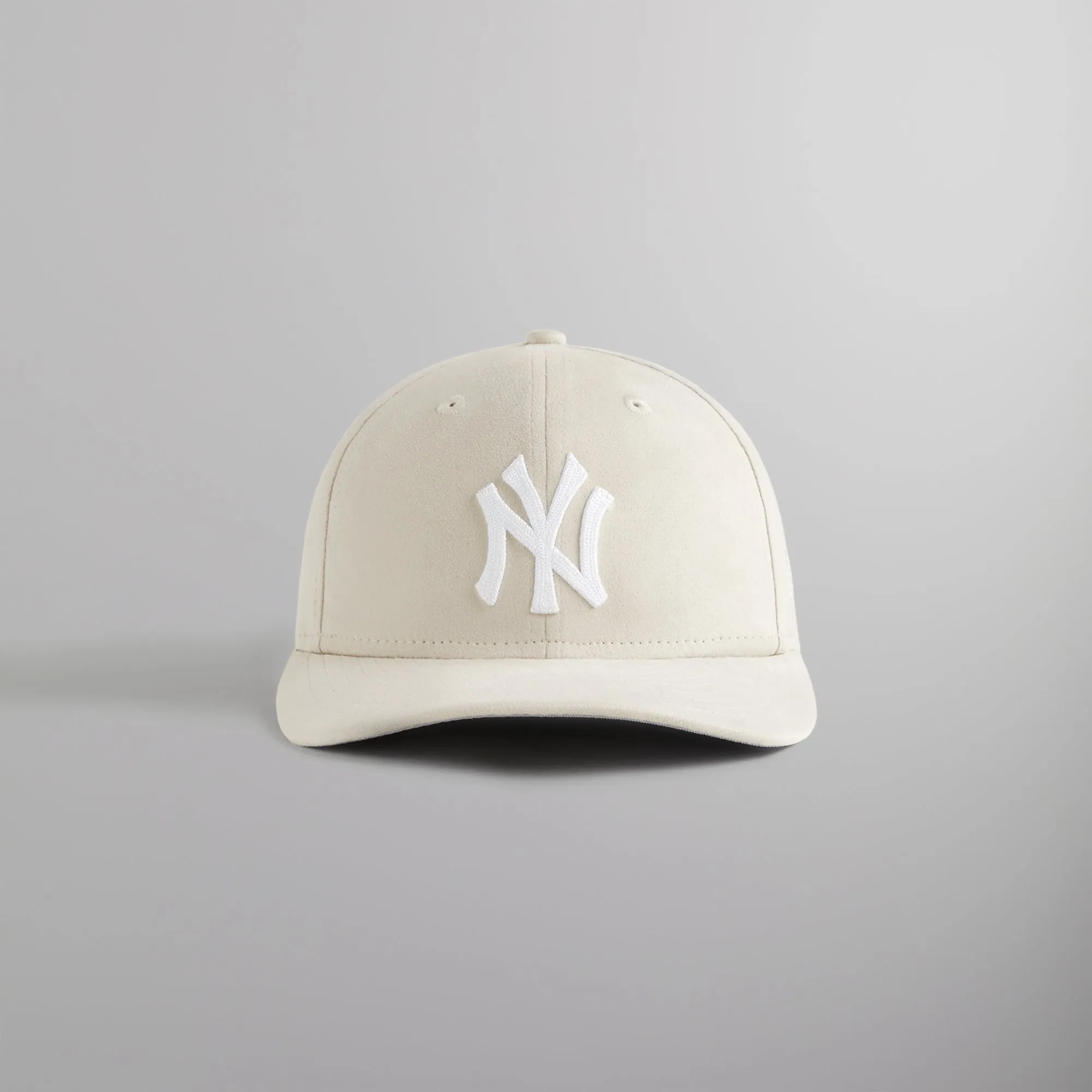 Kith & New Era for the New York Yankees Microsuede 59FIFTY Low Profile Fitted - Sandrift sold by Kith