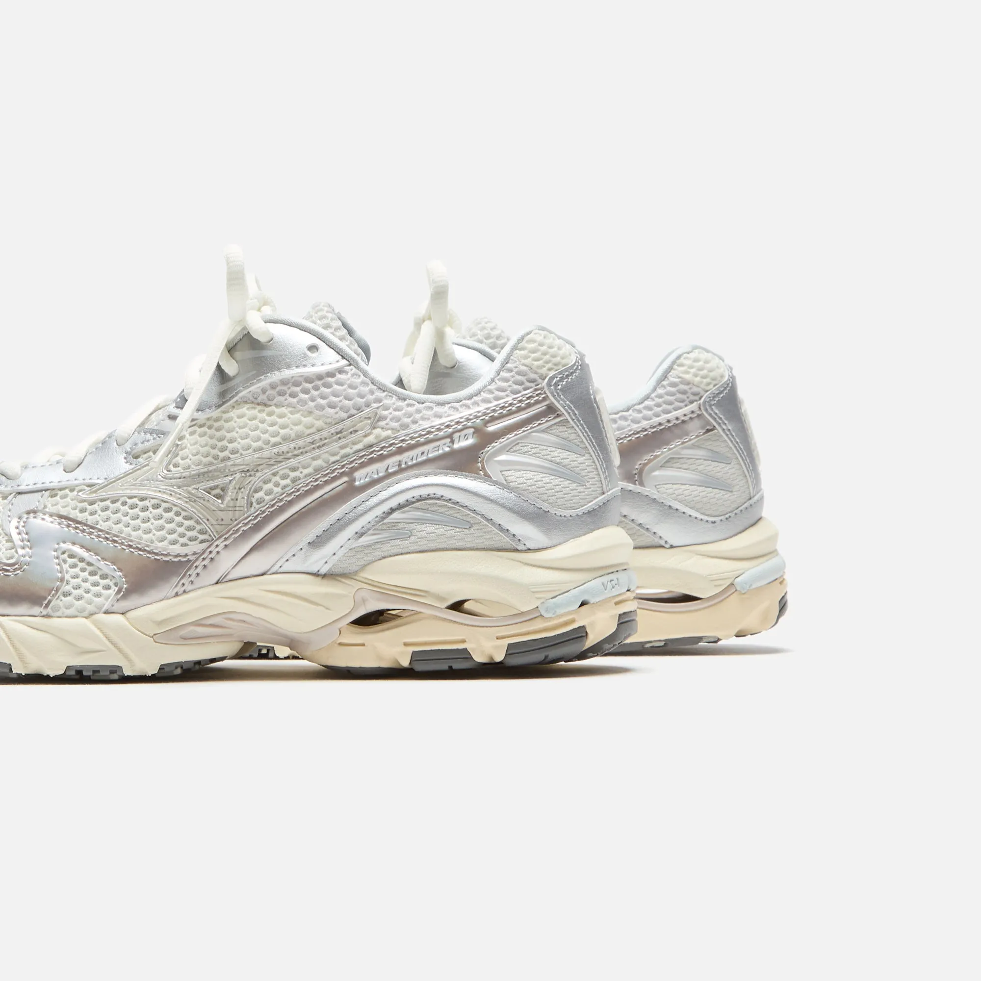 Mizuno Wave Rider 10 - Metallic Snow White sold by Kith product image thumbnail 3