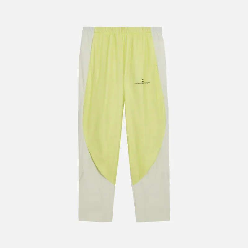 On Running for Post Archive Faction Zero Pants - Hay sold by Kith