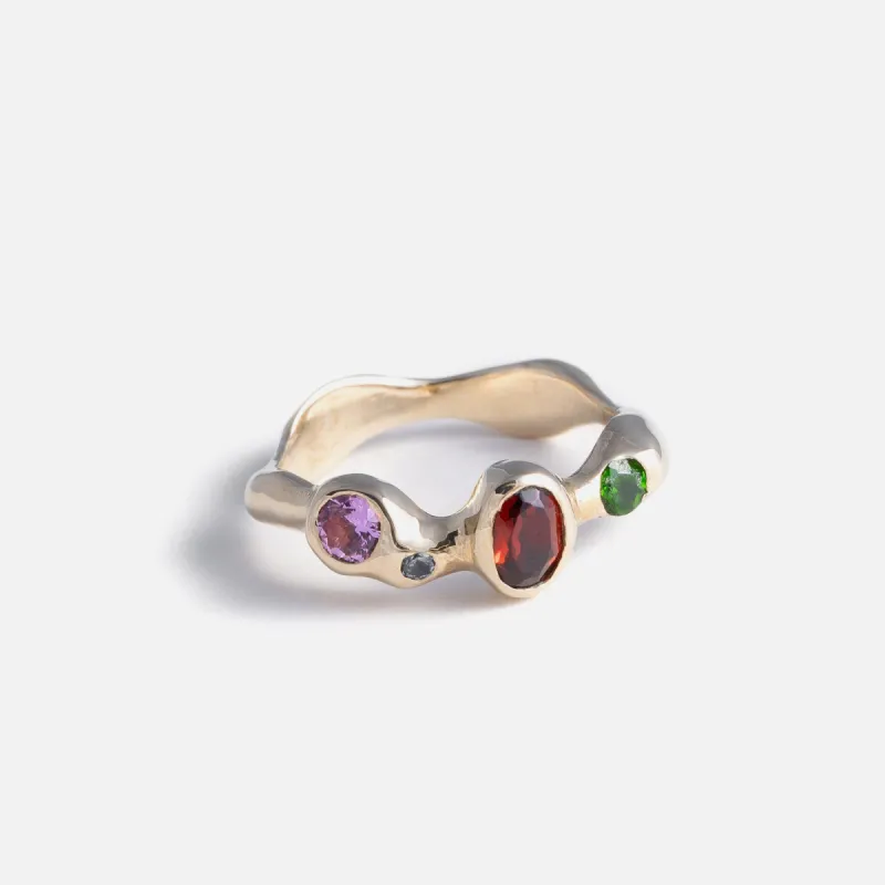 Faris Reina Ring - Gold sold by Kith