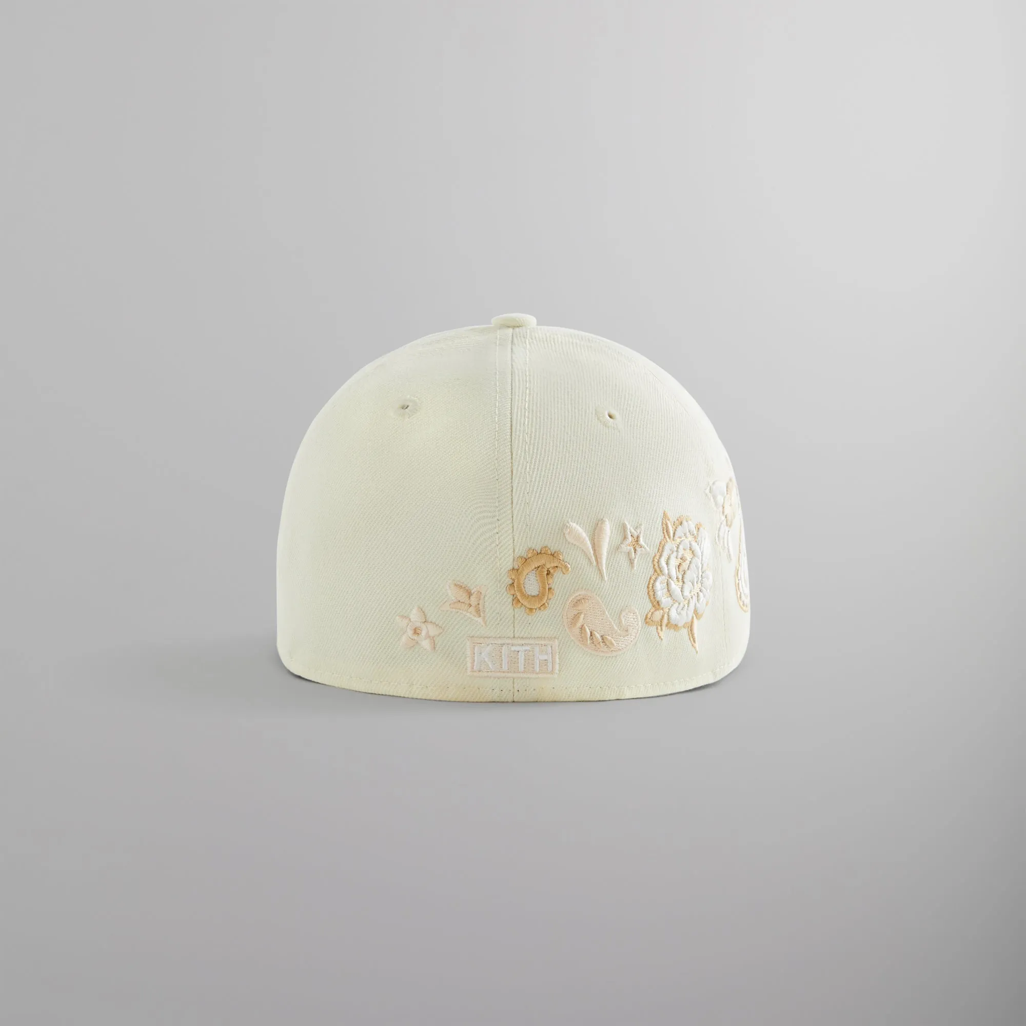 Kith & New Era for the New York Yankees Paisley 59FIFTY Low Profile - Sandrift sold by Kith product image thumbnail 2