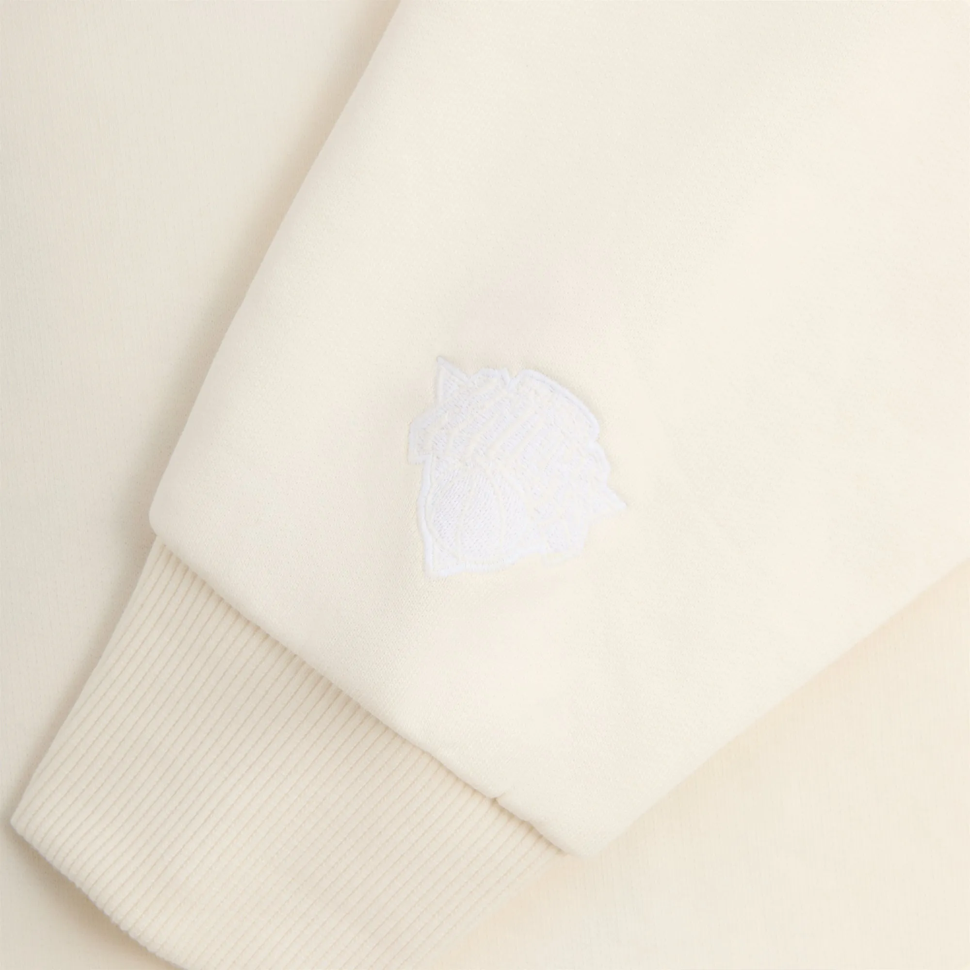 Kith for the New York Knicks Wingman Vintage Nelson Hoodie - Sandrift sold by Kith product image thumbnail 4