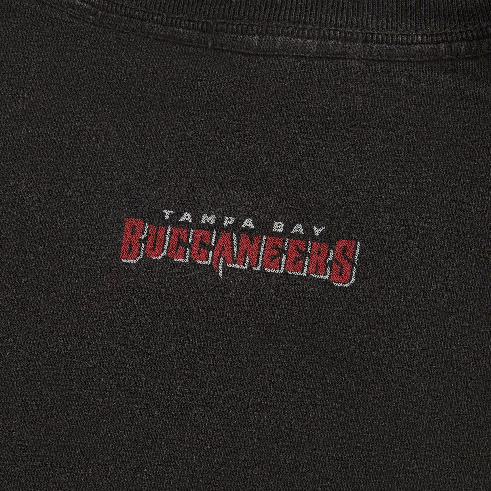 Kith Kith for the NFL: Buccaneers Vintage Tee - Black | Parallel