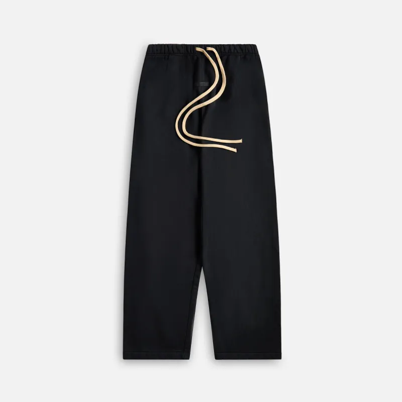 Essentials Heavy Fleece Relaxed Sweatpant - Black sold by Kith