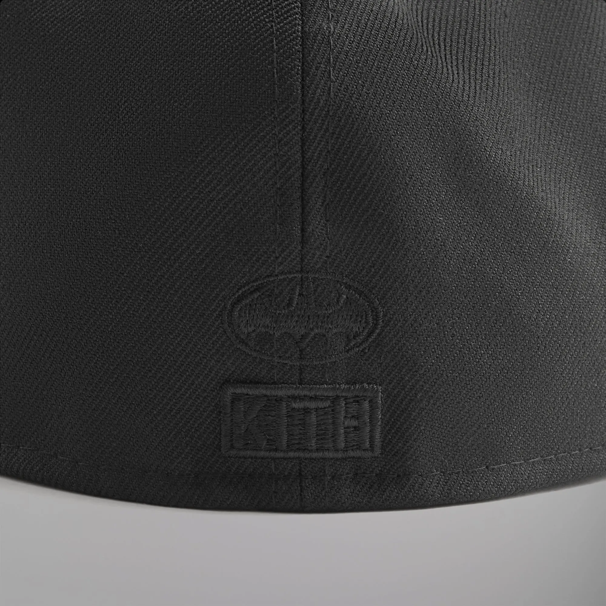 Batman | Kith for New Era 59FIFTY Low Profile - Black sold by Kith product image thumbnail 5