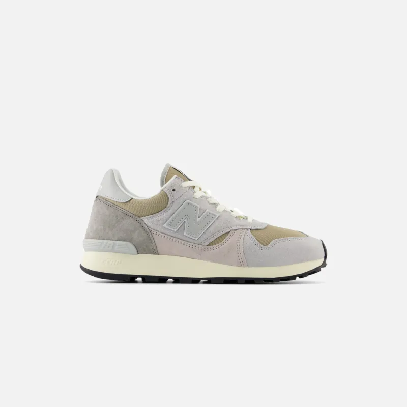 New Balance M475 - Stoneware sold by Kith