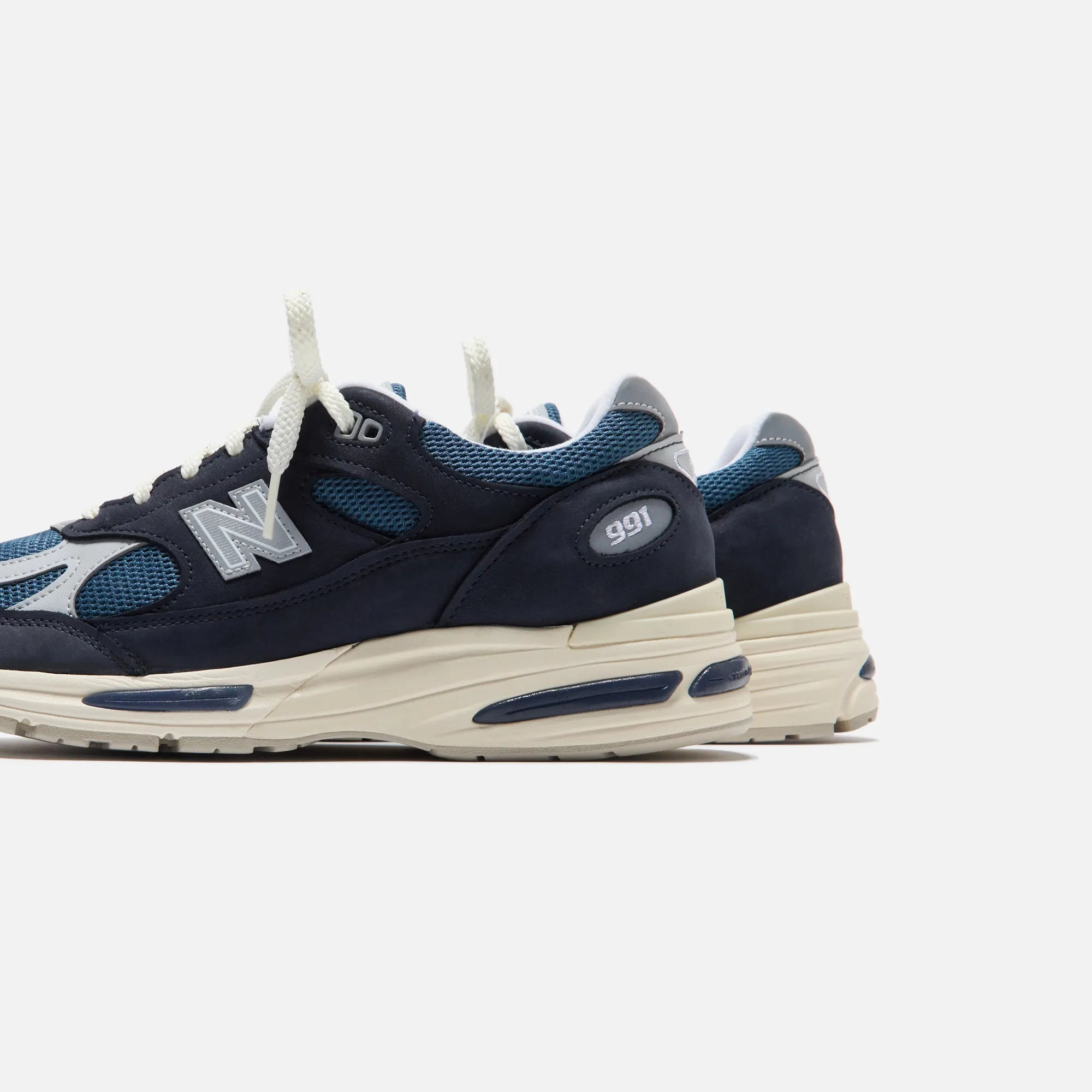 New Balance Made in UK 991v2 - Vintage Navy / Grey sold by Kith product image thumbnail 3